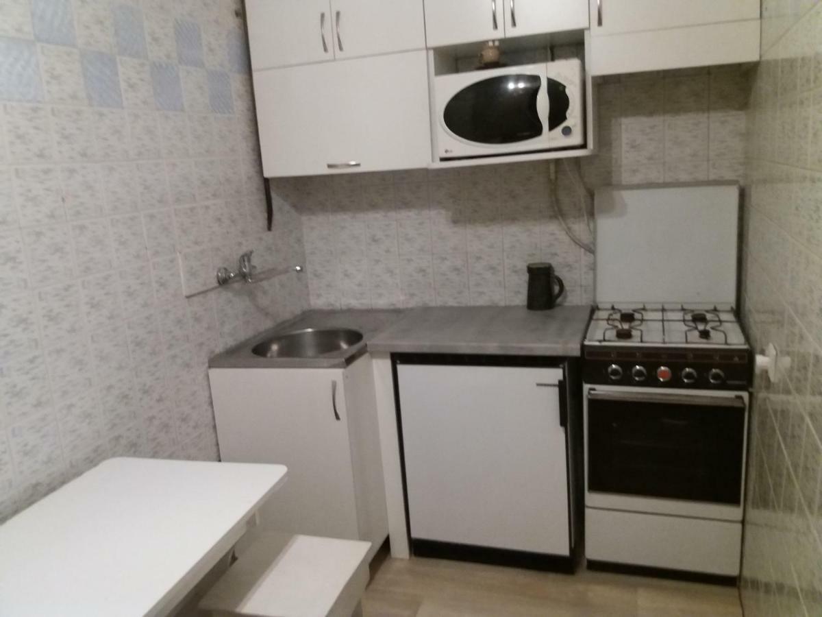 Apartment Бюджетная Квартира На Леси Украинки